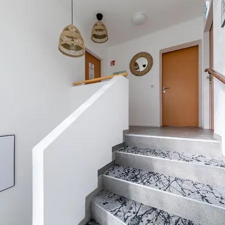 Rettenbacher דירה שלאדמינג